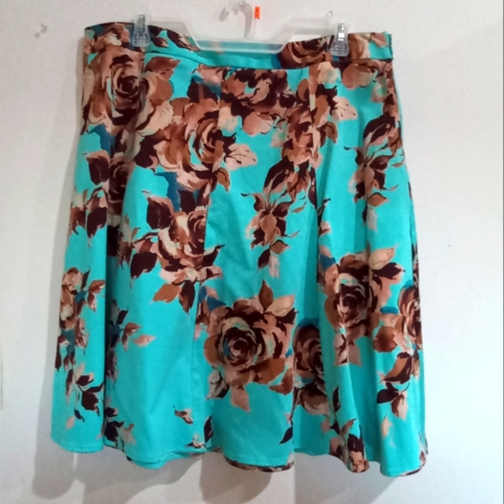 George skirt.  Floral.  Size 14
